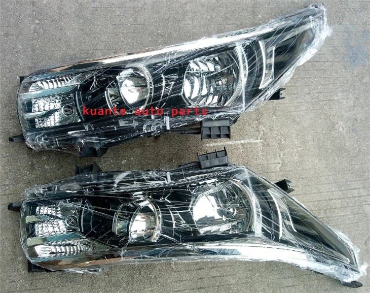 Toyota 2014 Corolla Head Lamp Middle East Model 81110-02e50 81150-02e50