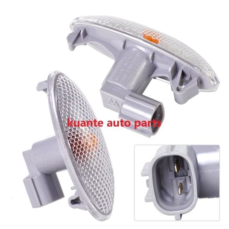 Toyota fender turn signal light